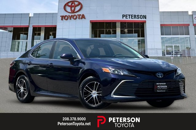 2022 Toyota Camry Hybrid LE