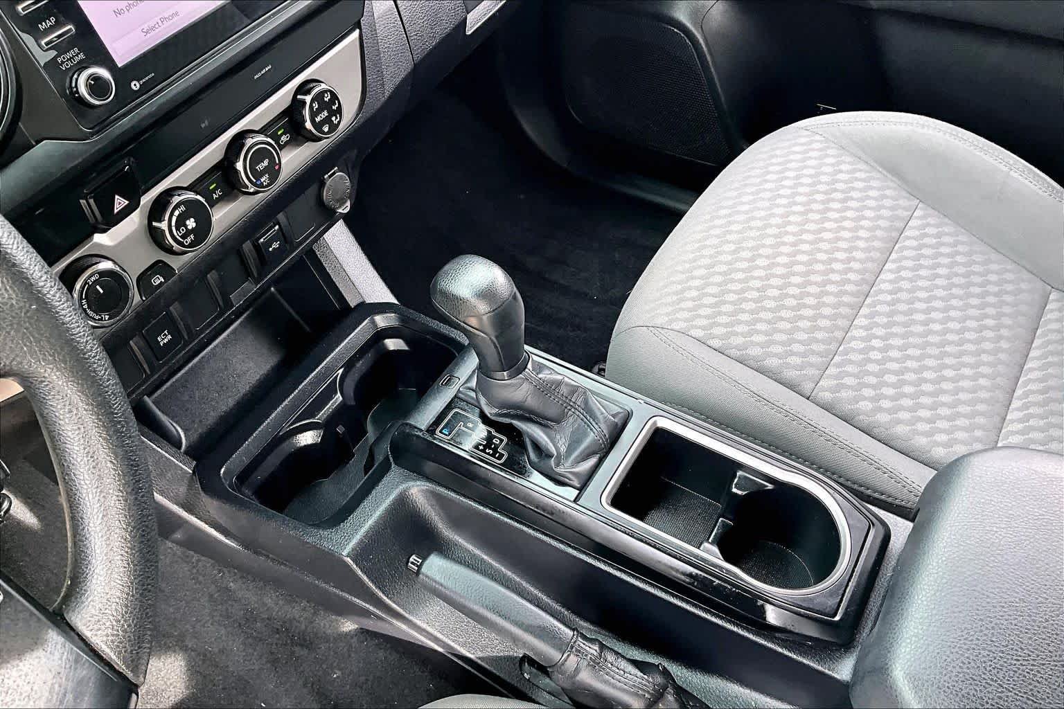 Used 2020 Midnight Black Metallic Toyota SR image 16