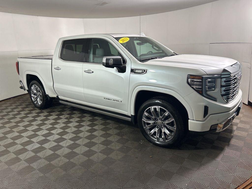 Used 2023 White Frost GMC Denali image 9