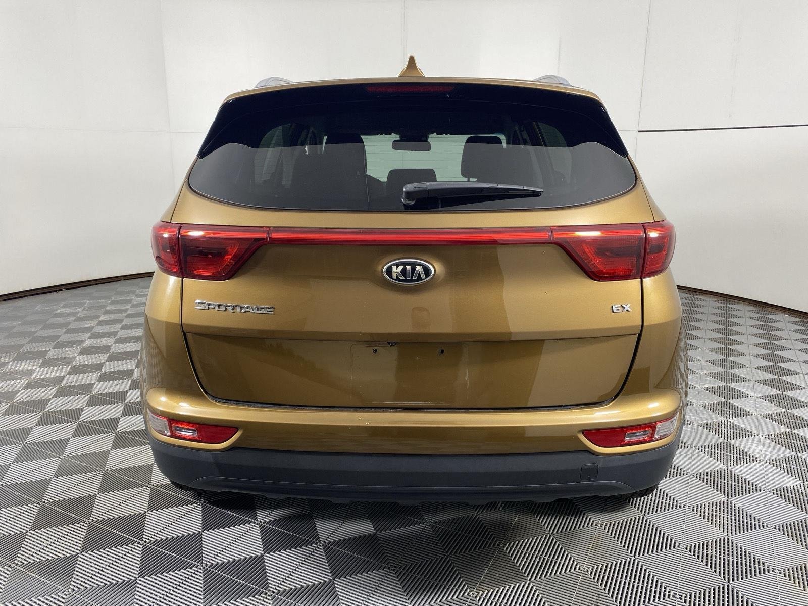 Used 2018 Burnished Copper Kia EX image 10