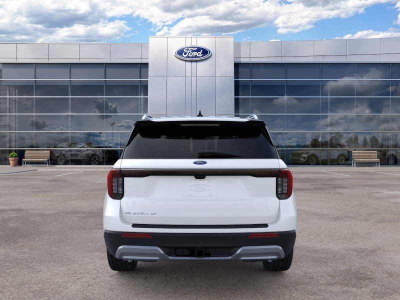 New 2026 Star White Metallic Tri-Coat Ford Platinum™ image 5