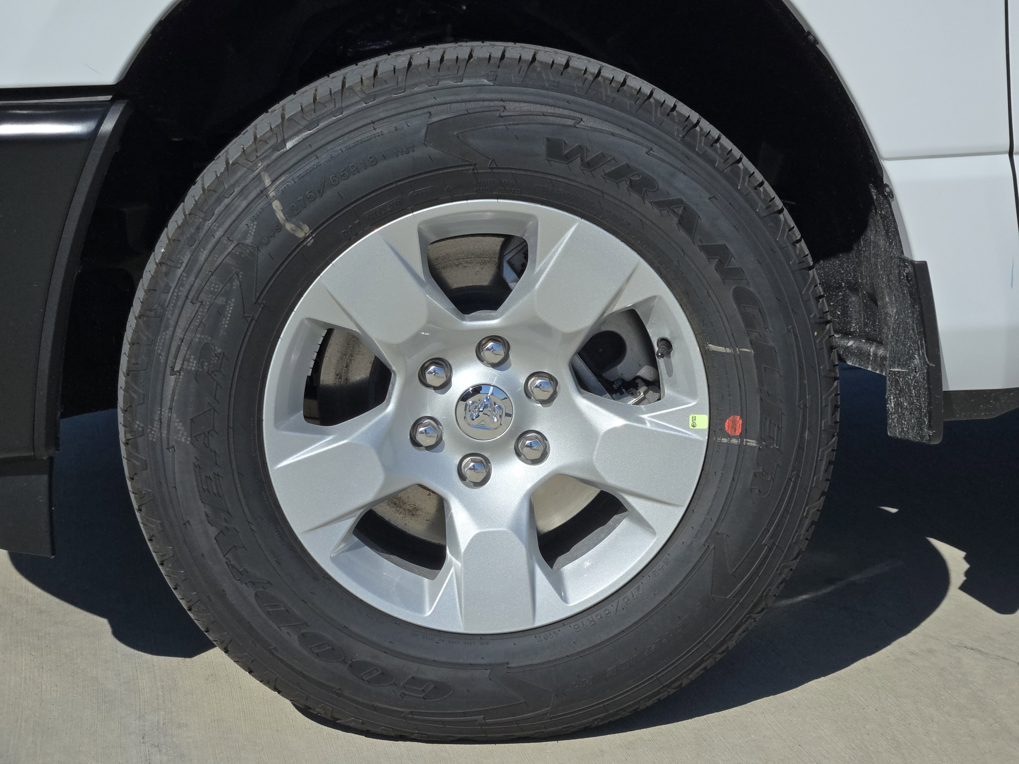 New 2026 Bright White Clear-Coat Exterior Paint RAM Tradesman image 10