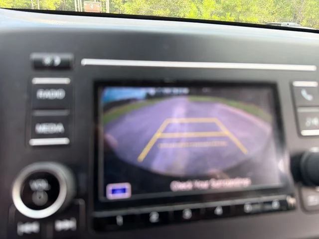 Used 2020  Honda LX image 19