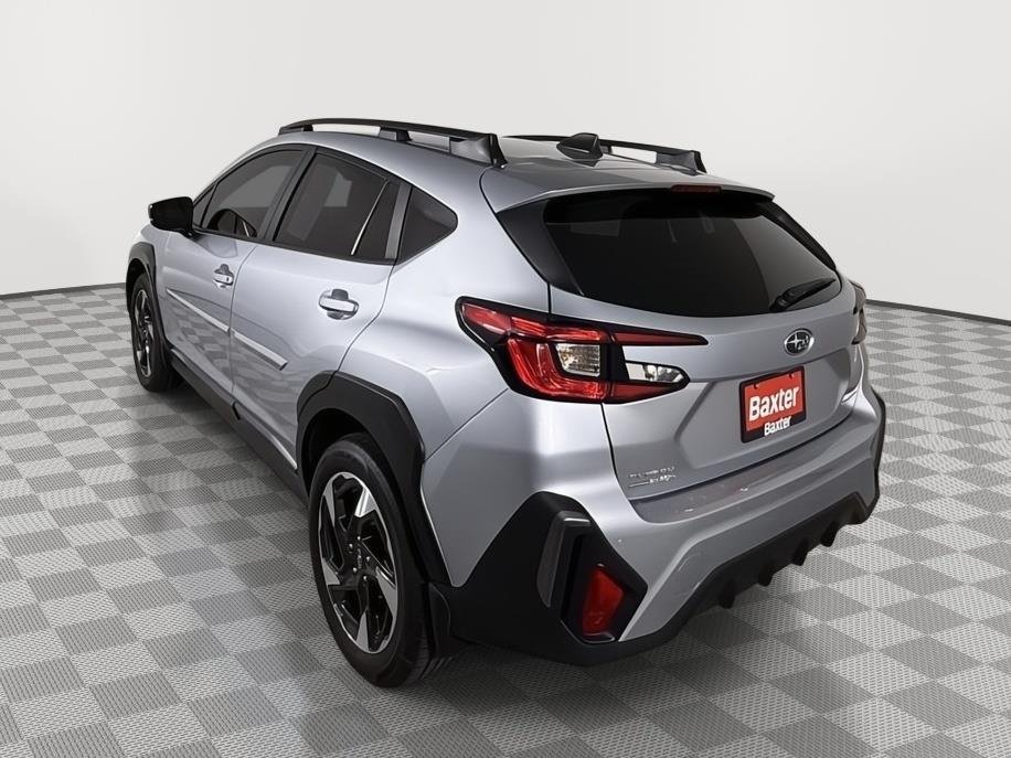 Used 2025 Ice Silver Metallic Subaru Limited image 10