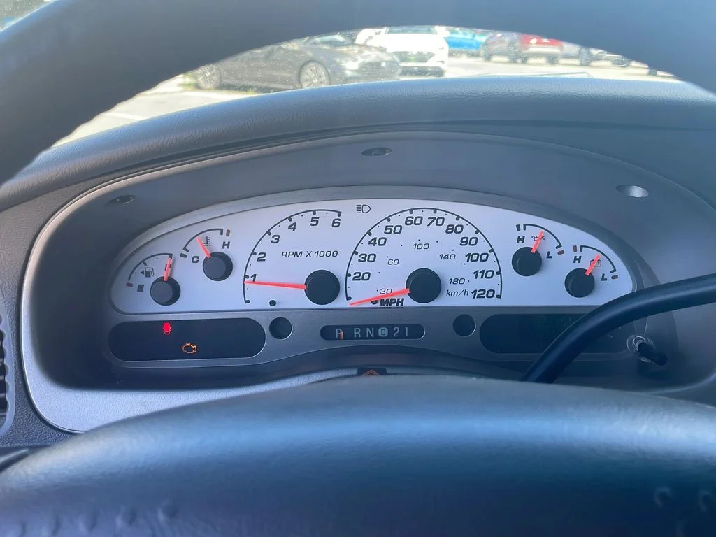Used 2005  Ford Adrenalin image 15