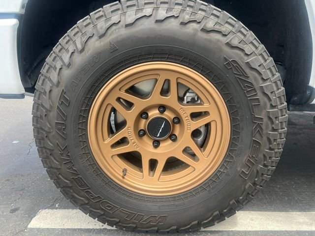 Used 2022 White Ford Tremor image 3