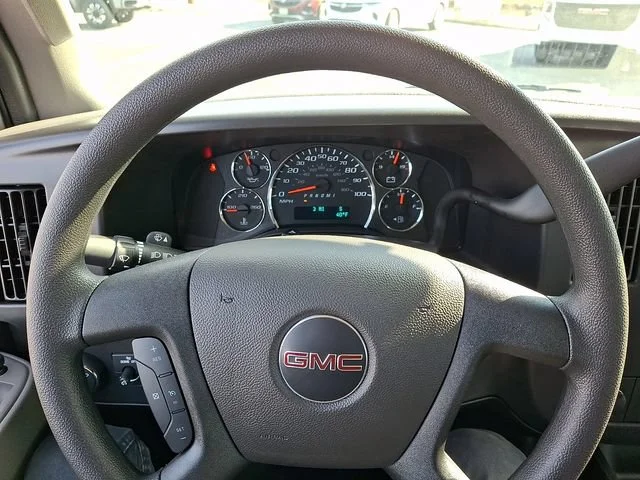 New 2026 Summit White GMC Work Van image 15