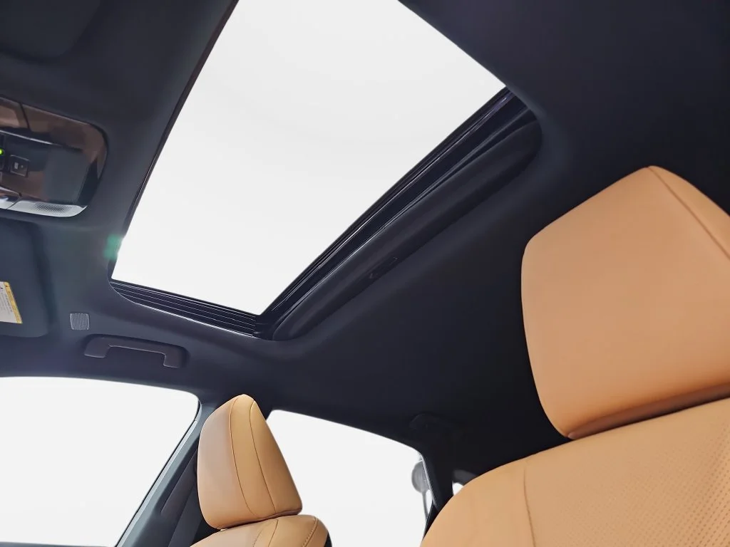 New 2026 Eminent White Pearl Lexus PREMIUM image 29