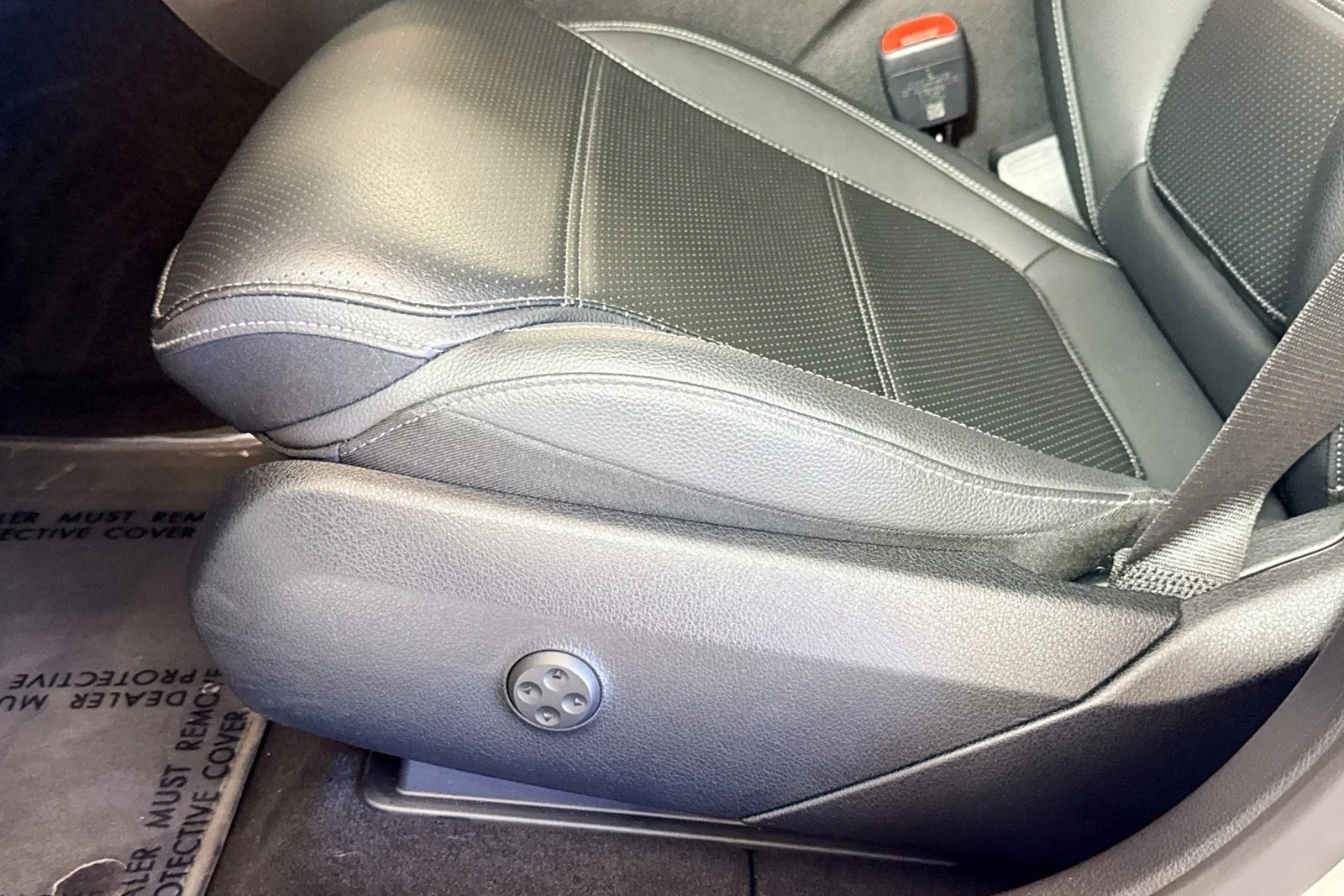 Used 2026 Polar White Mercedes-Benz GLC 300 image 18