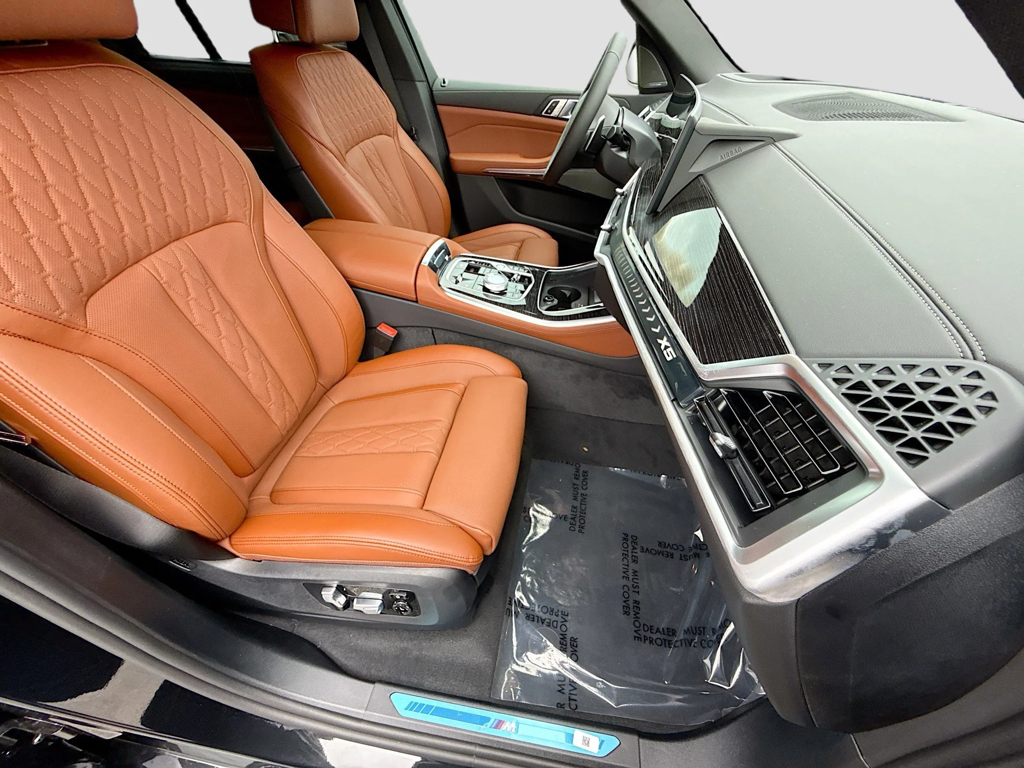 New 2026 Black Sapphire Metallic BMW xDrive50e image 14