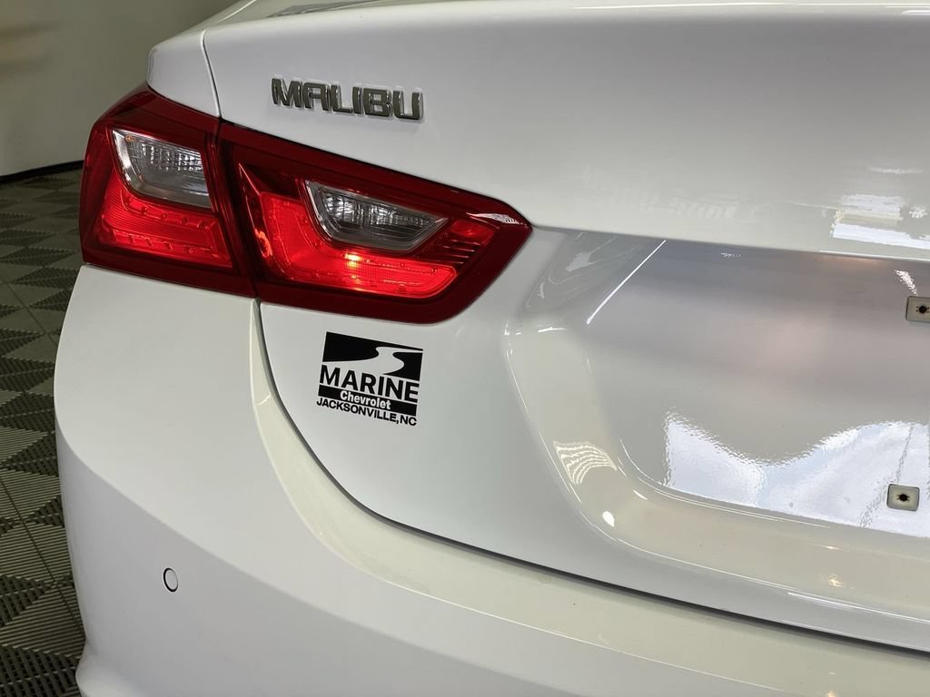 Used 2024 Summit White Chevrolet FL image 36