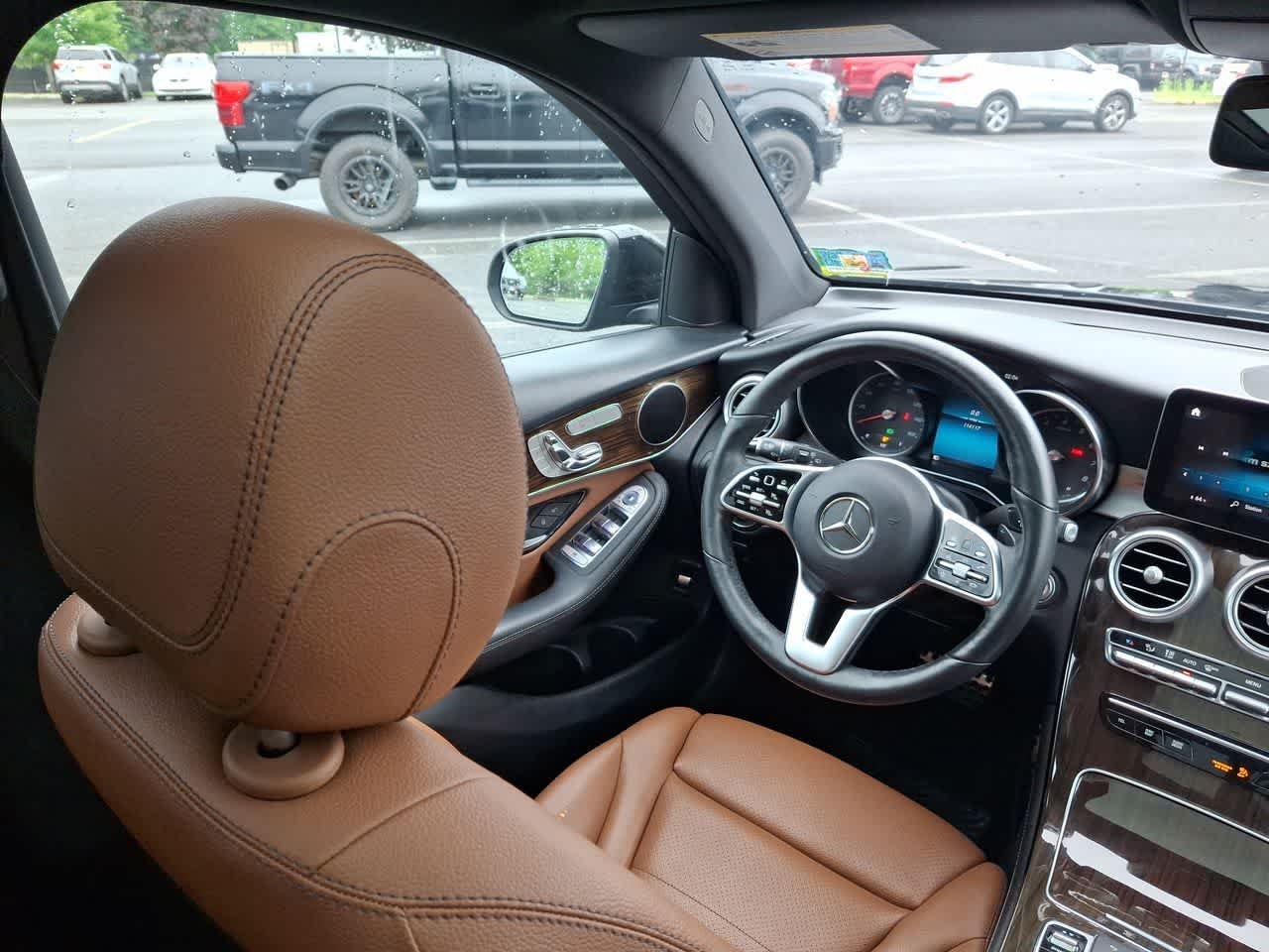 Used 2020 Obsidian Black Metallic Mercedes-Benz GLC 300 image 15