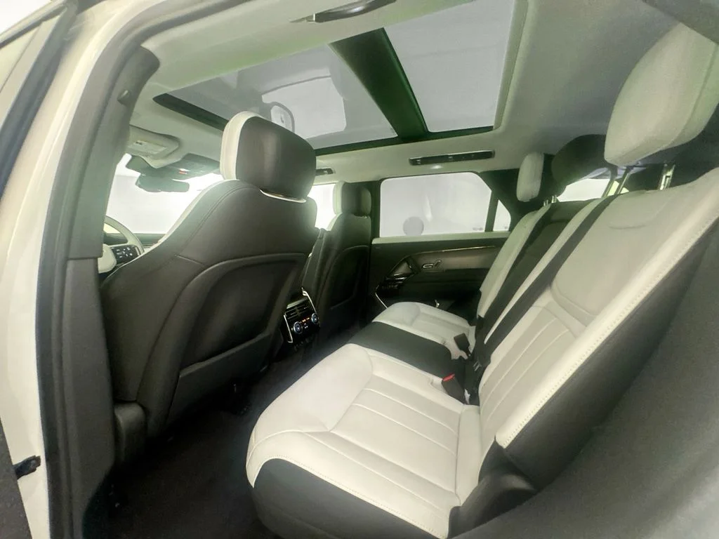 Certified Used 2024 White Land Rover Dynamic SE image 24