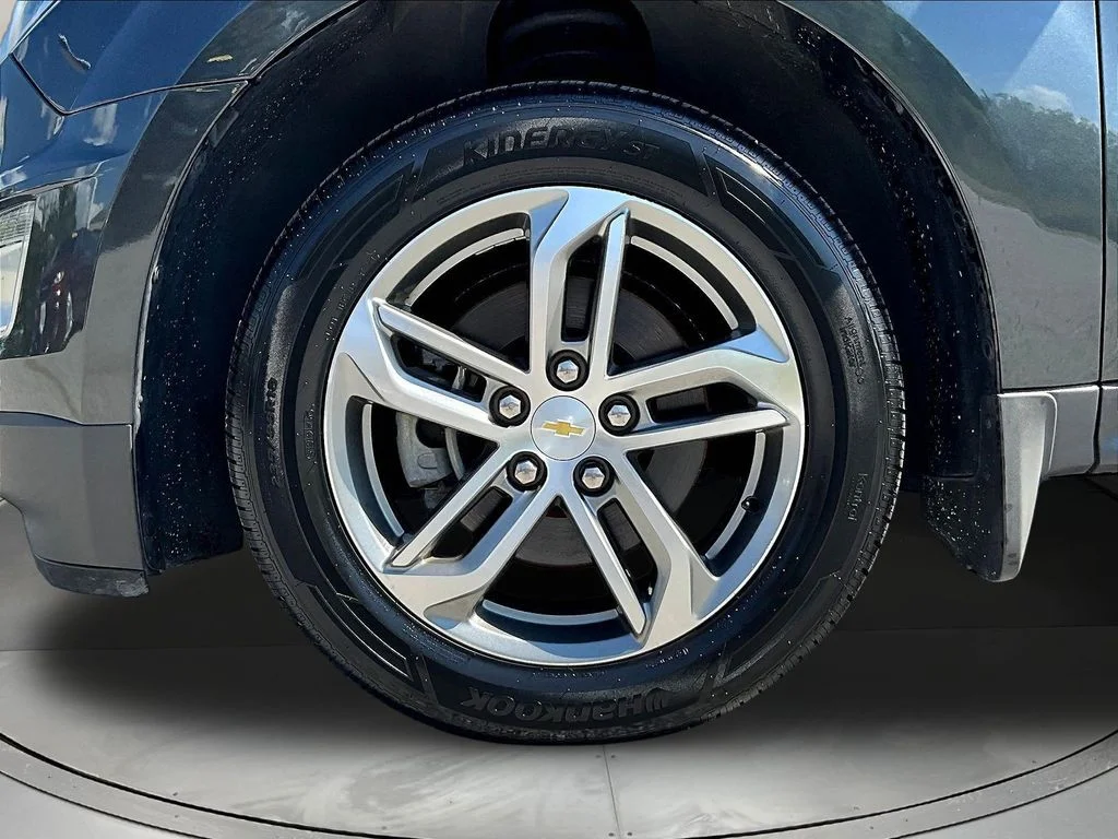 Used 2017 Gray Chevrolet Premier image 35