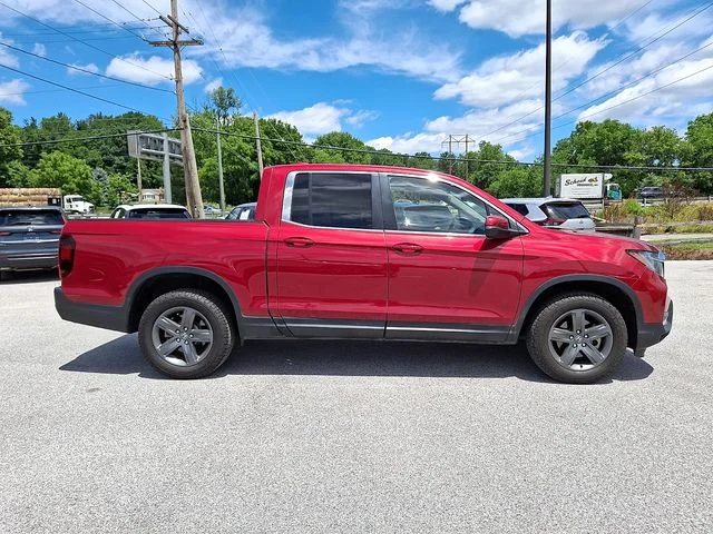 Used 2023 Red Honda RTL image 9