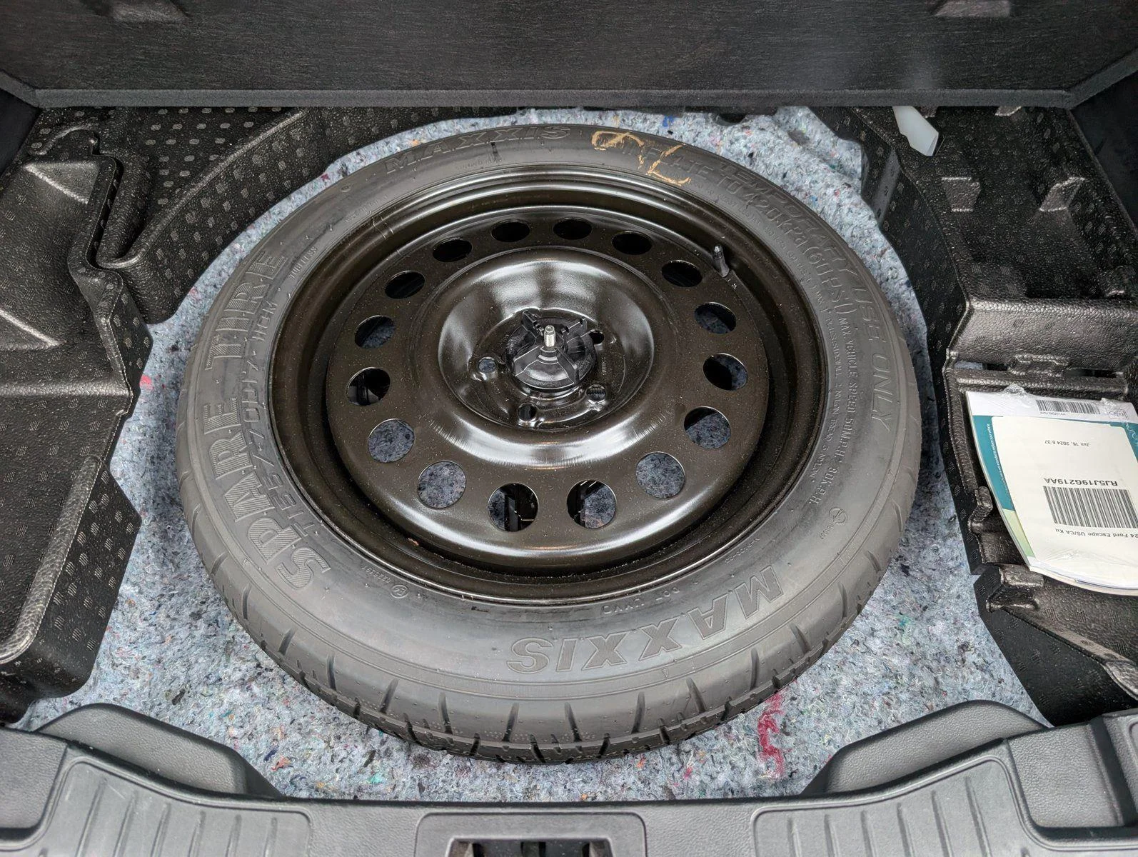 Used 2024 Carbonized Gray Ford ST-Line image 33