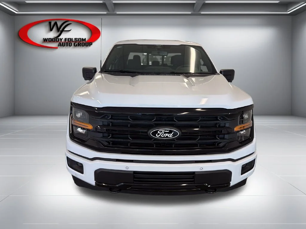 New 2026 White Ford XLT image 2