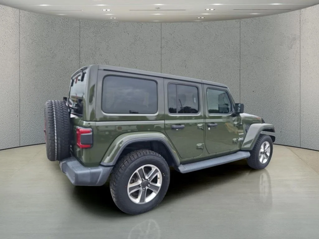Used 2020 Green Jeep Unlimited Sahara image 5