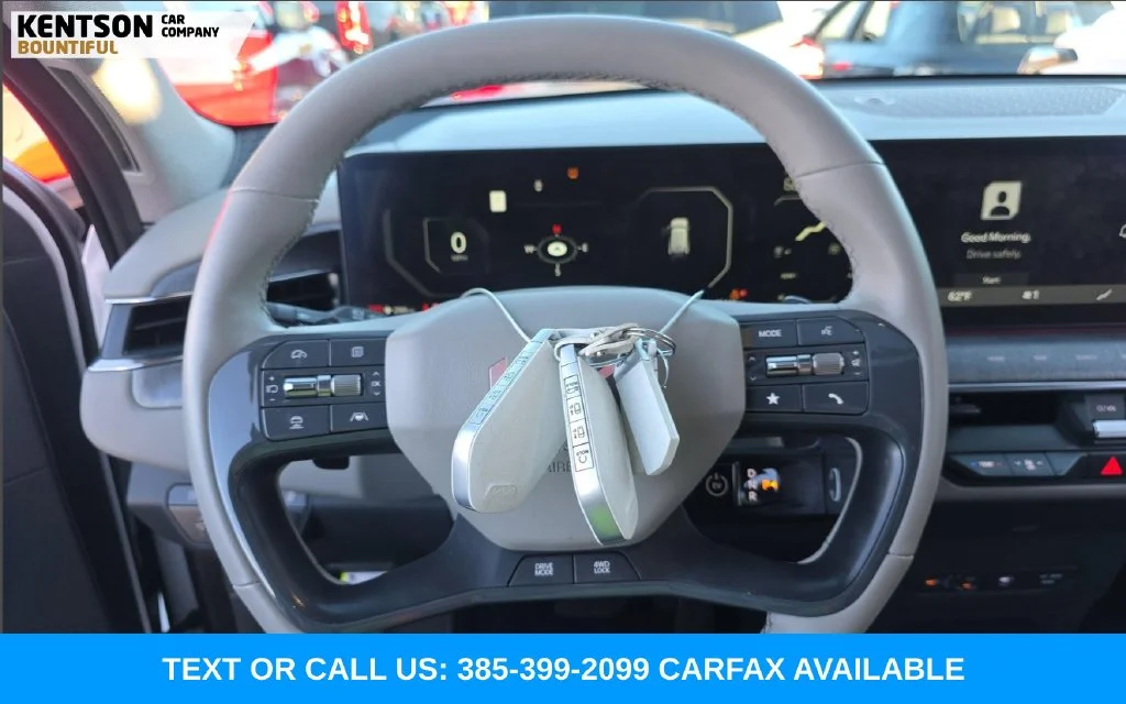 Used 2024 White Kia Land image 5