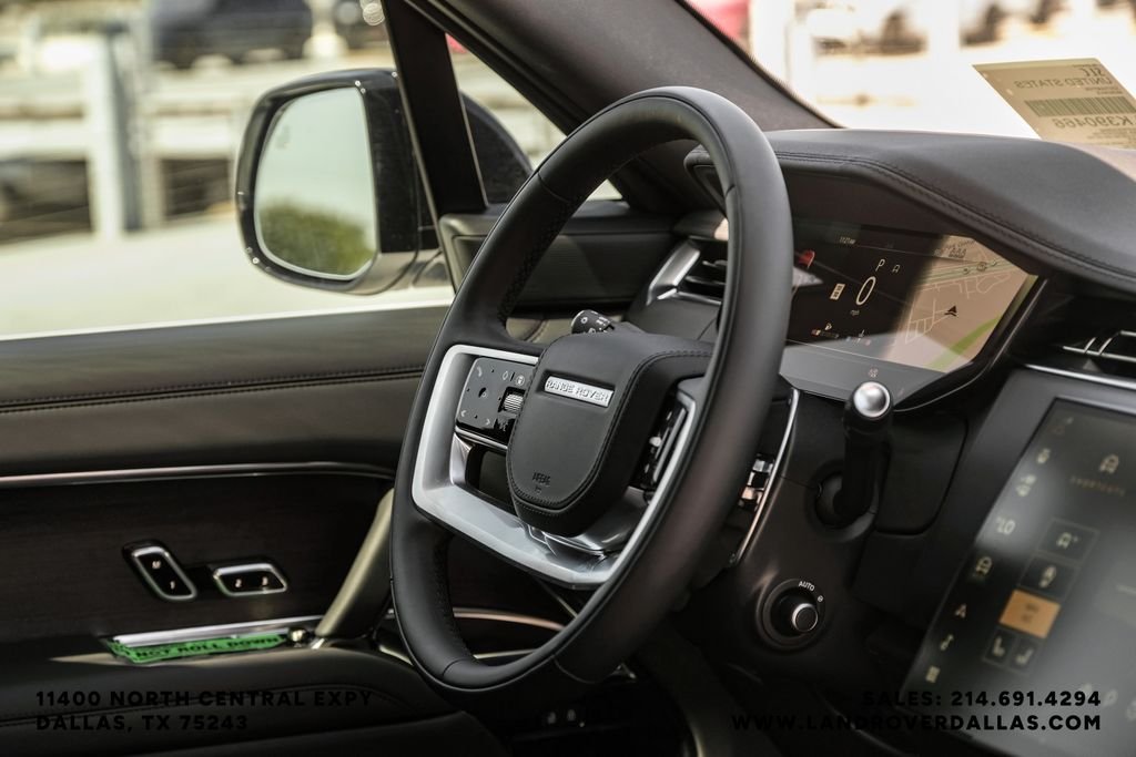 New 2026 Fuji White Land Rover SE image 9