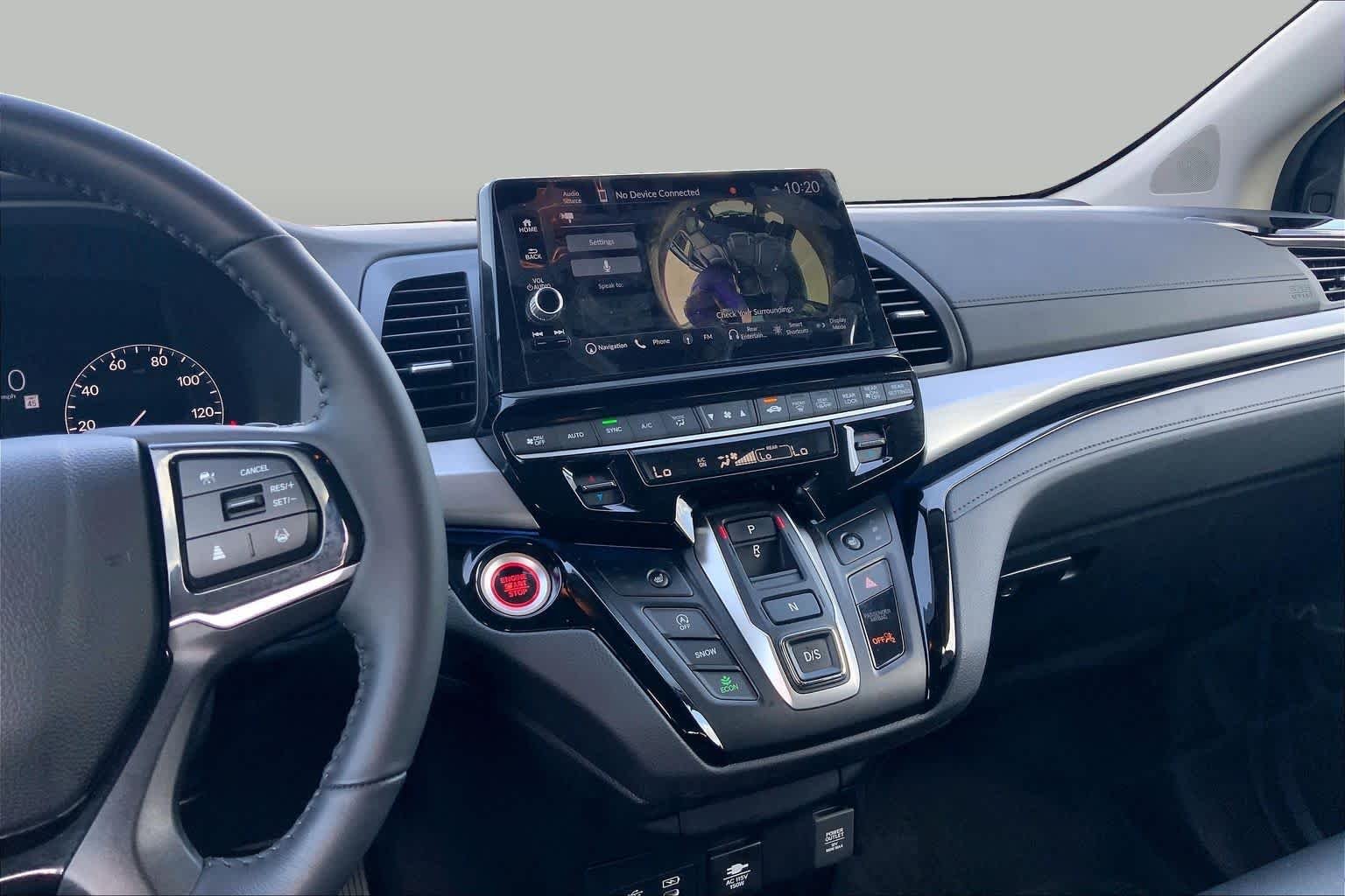 Used 2025 Sonic Gray Pearl Honda Touring image 7