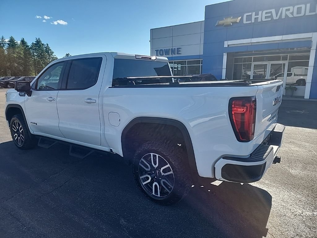 Used 2021 White GMC AT4 image 3