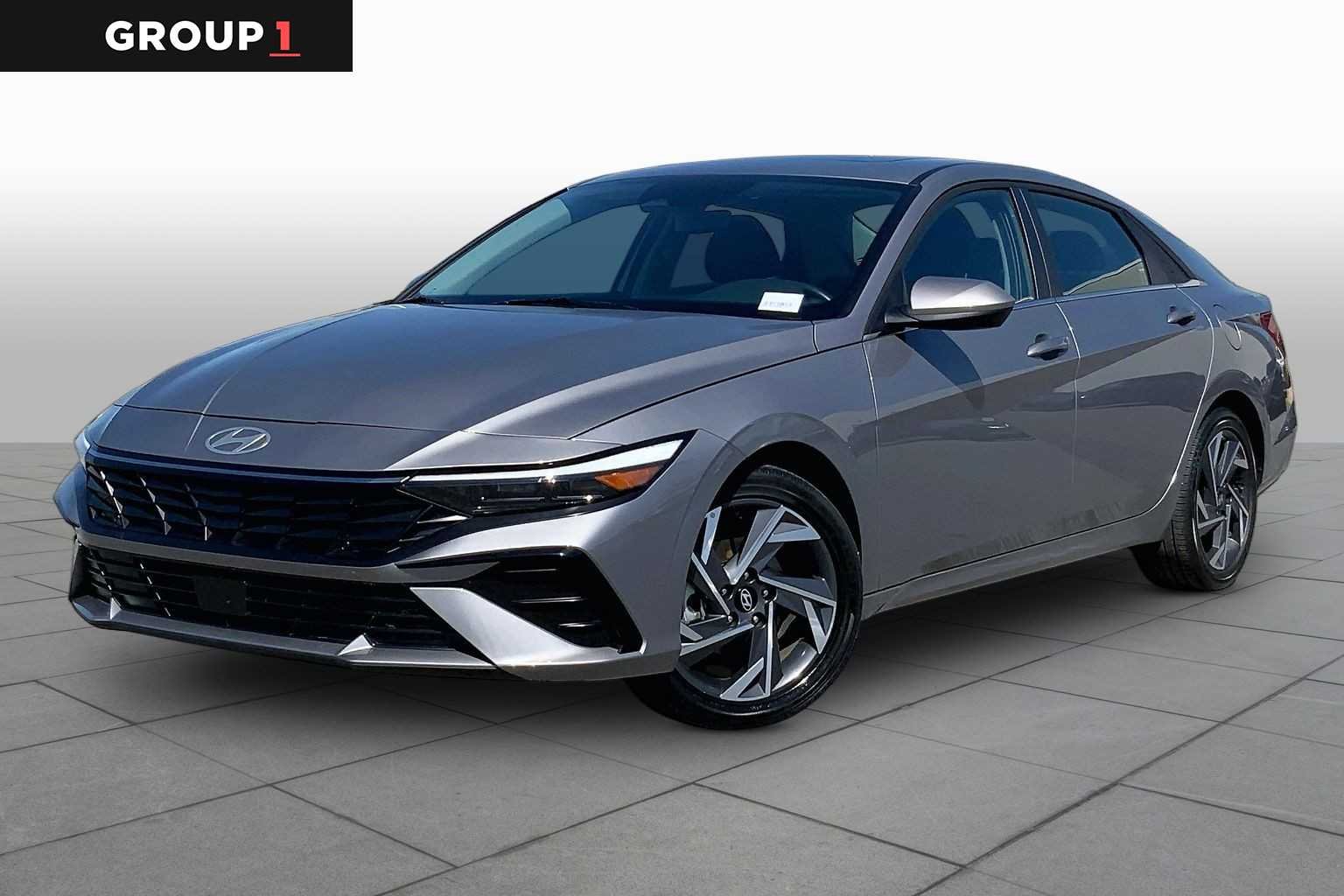 2025 Hyundai Elantra 2.0 SEL Convenience IVT's photo