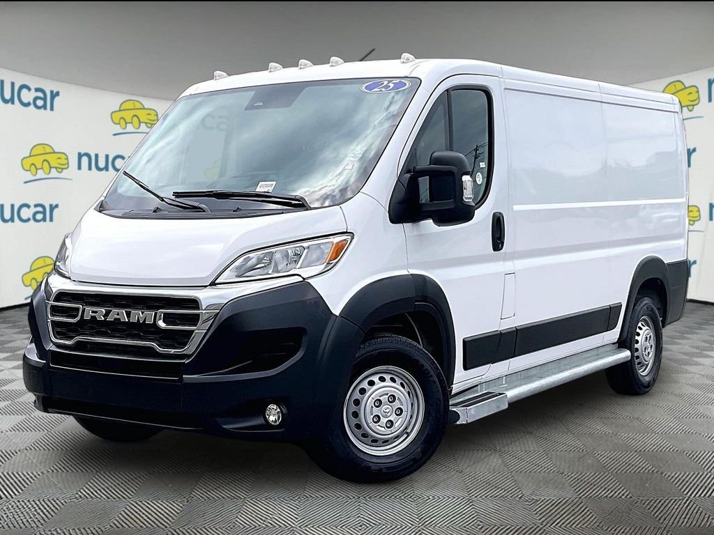 Used 2025 White Ram Base image 3