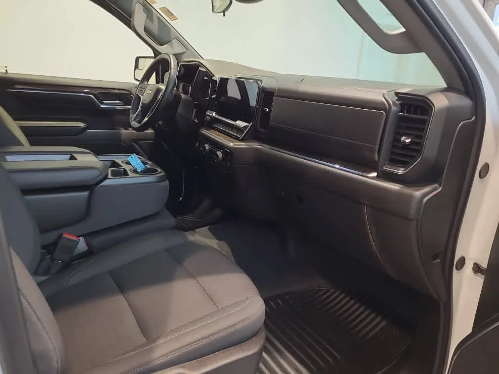 2024 Chevrolet Silverado 1500 LT - Photo 17