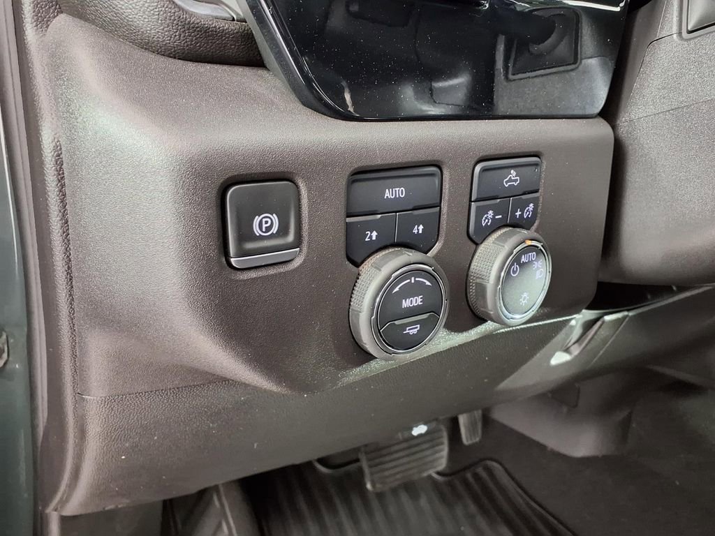 Used 2025 Cypress Gray Chevrolet LT image 24