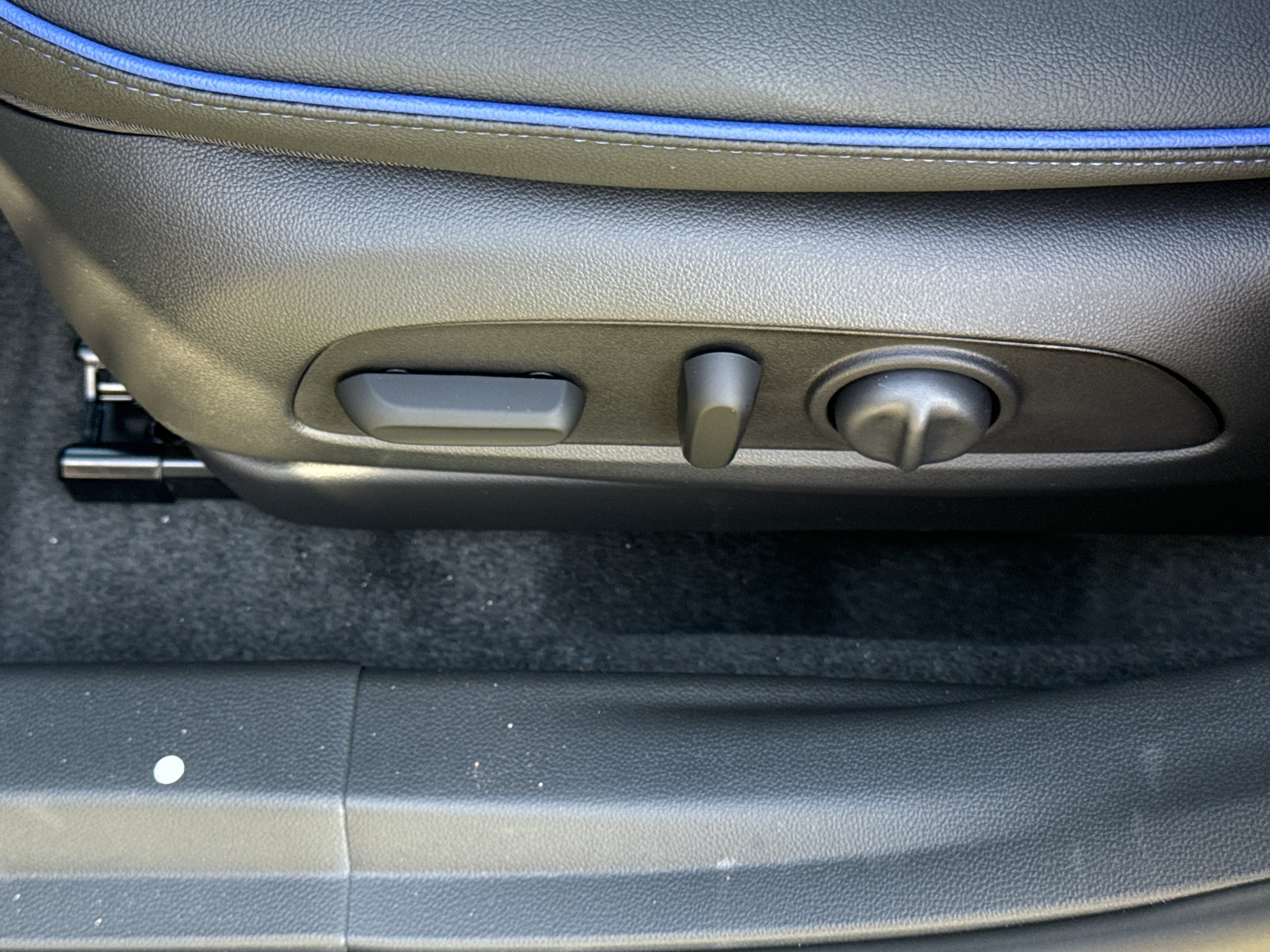 New 2026 Moonstone Gray Metallic Buick Sport Touring image 15