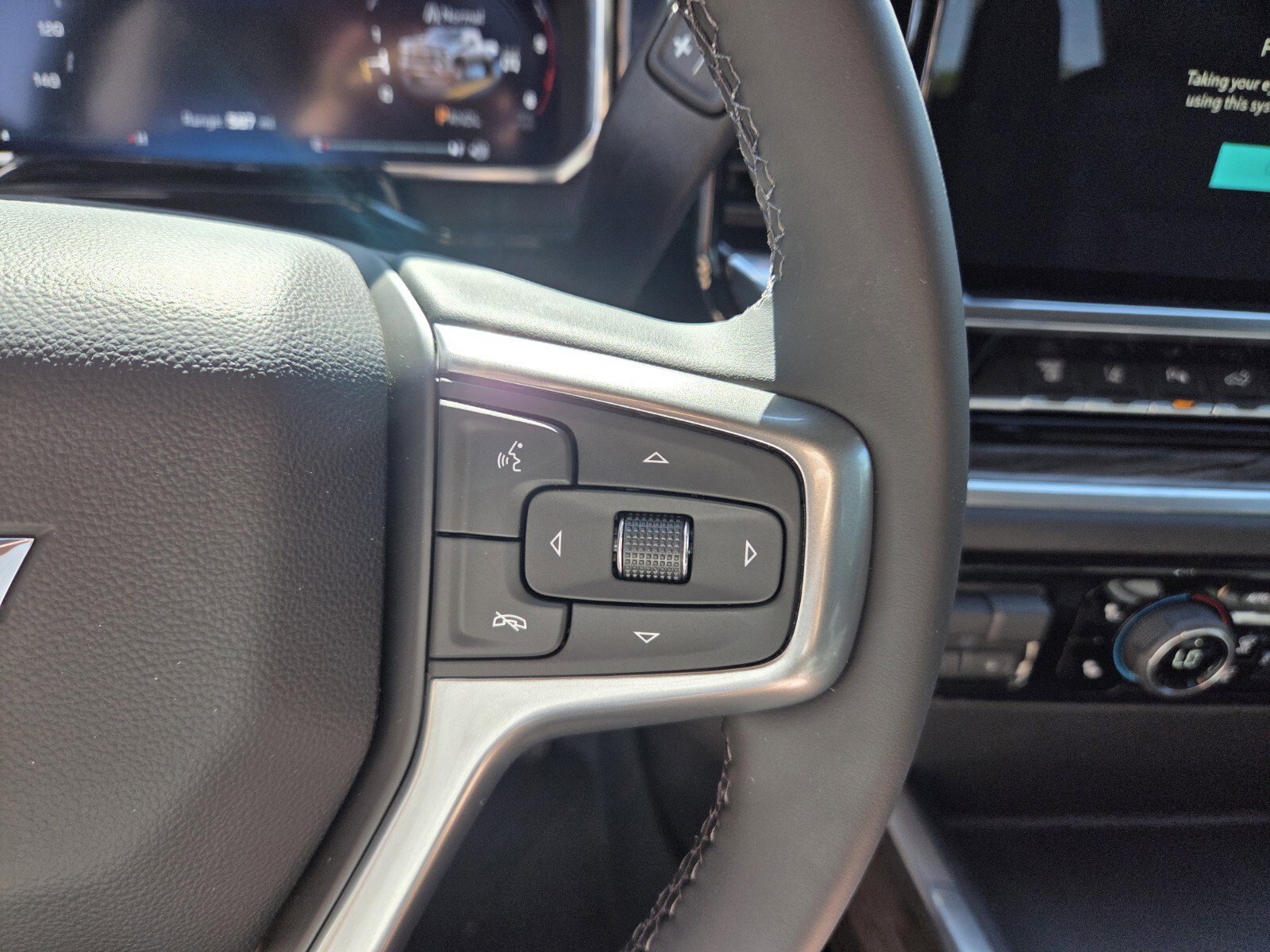 New 2026 Summit White Chevrolet LT DRW image 35