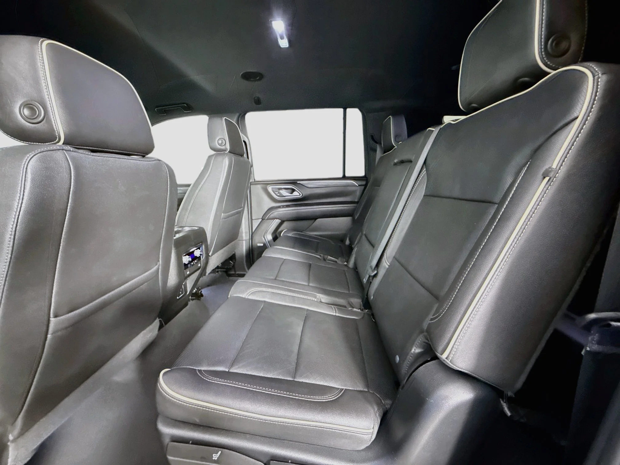 Used 2023 ONYX BLACK GMC SLT image 26