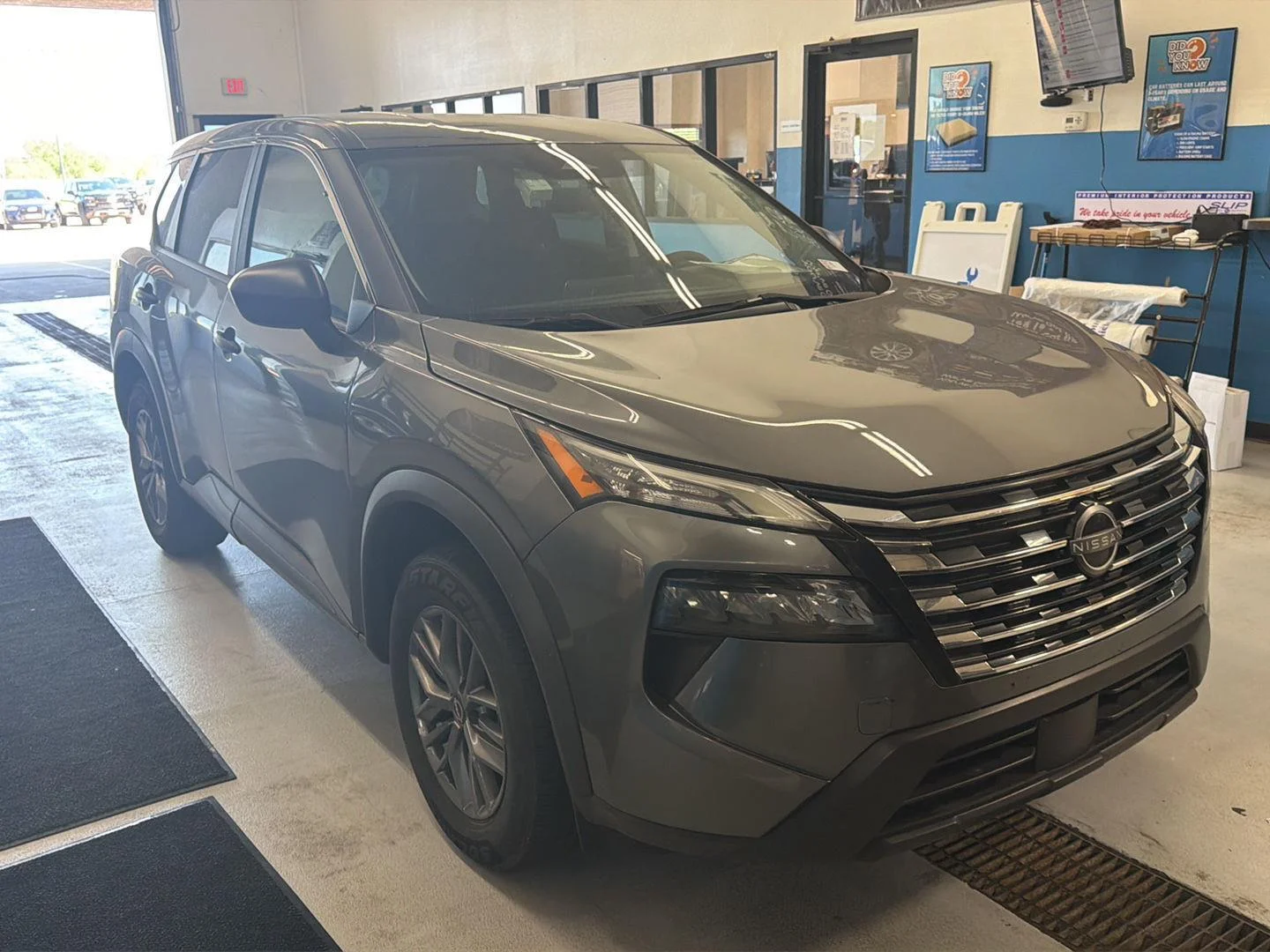 Used 2024 Nissan Rogue S with VIN 5N1BT3ABXRC695886 for sale in Kansas City