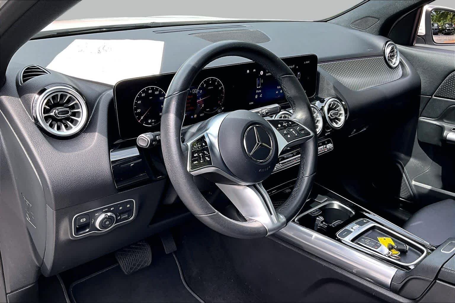 Used 2024 Polar White Mercedes-Benz GLA 250 image 18