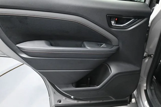 Used 2025 Beige Subaru Touring image 9
