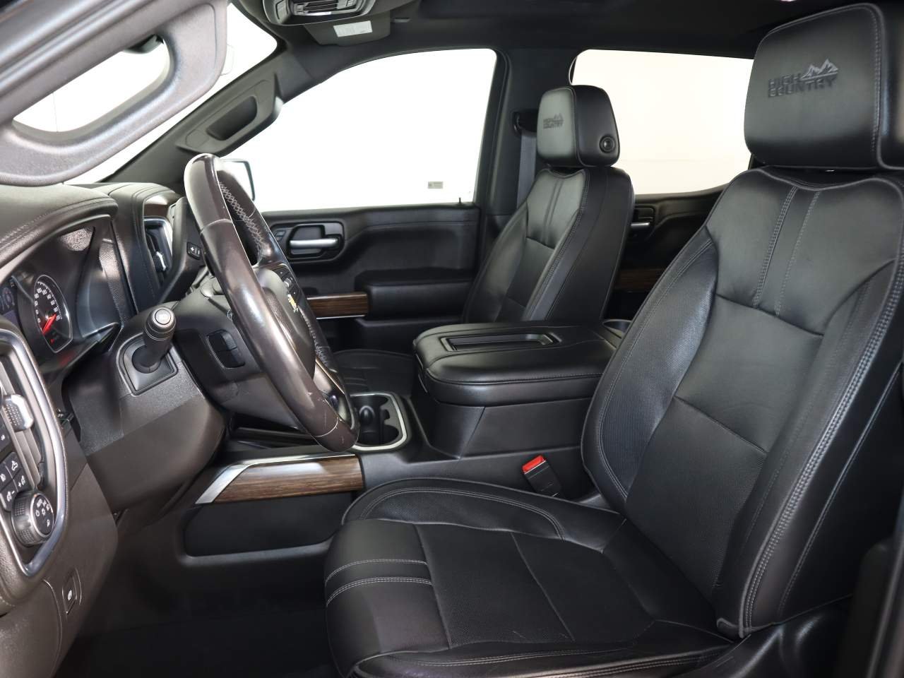 Used 2020 Black Chevrolet High Country Crew Cab image 14