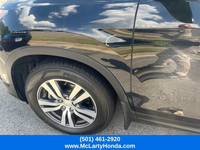 Used 2016 Black Honda EX-L image 10