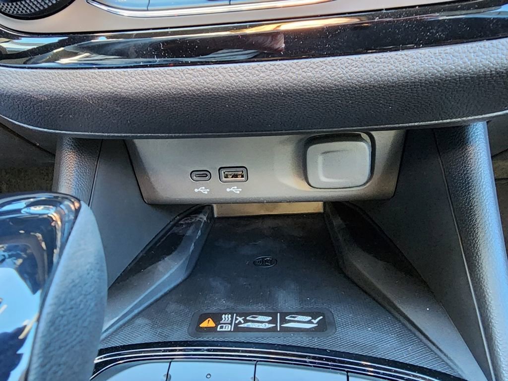 2026 Buick Envista Sport Touring - Photo 28
