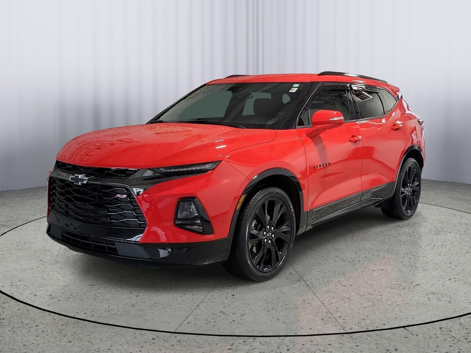 Used 2021 Red Chevrolet RS image 4
