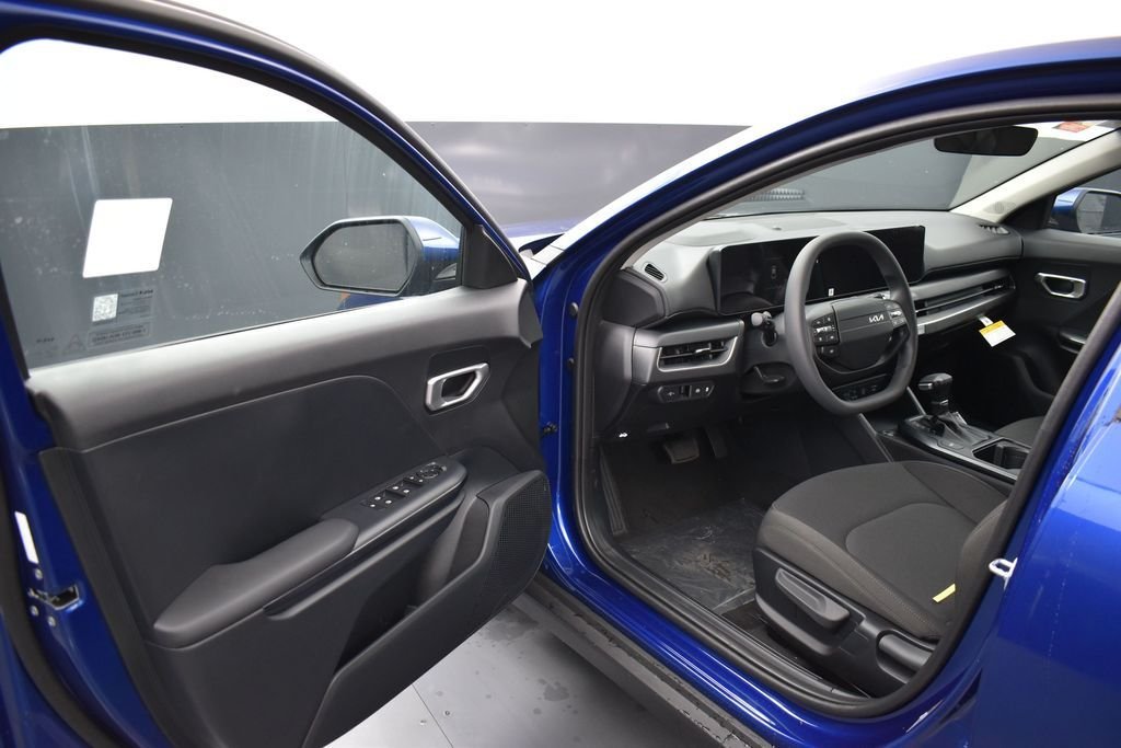 New 2026 Deep Sea Blue Kia LXS image 5