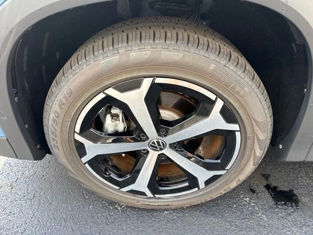 2026 Volkswagen Tiguan SE - Photo 40