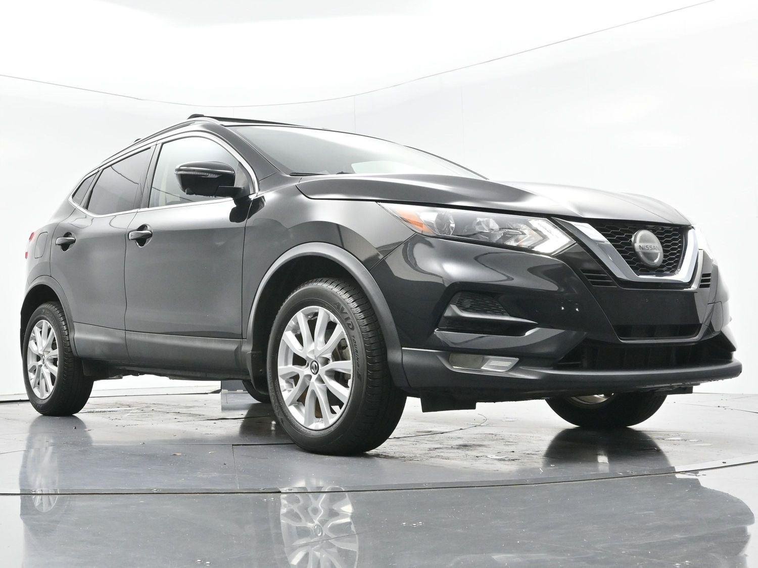 Used 2020 Magnetic Black Pearl Nissan SV image 44