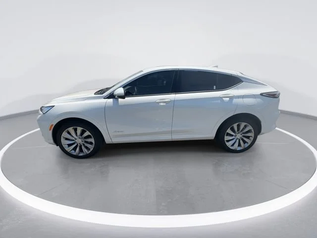 Used 2025 White Frost Tricoat Buick Avenir image 5