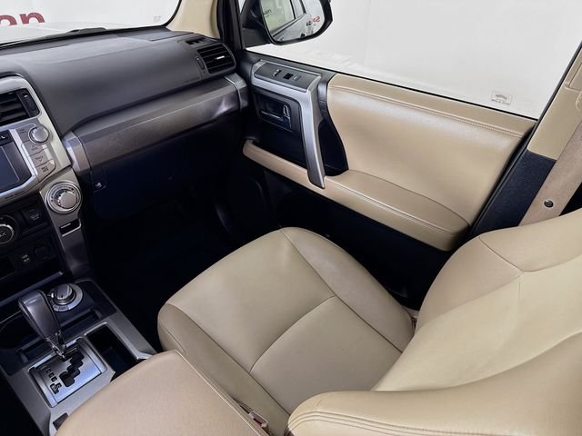 Used 2016 Black Toyota SR5 Premium image 24
