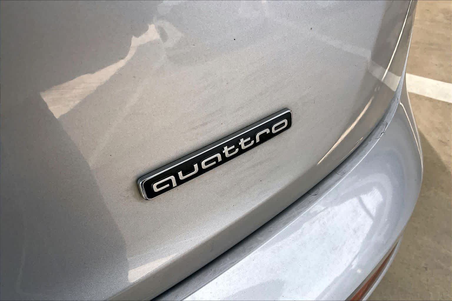 Used 2019 Florett Silver Metallic Audi Premium Plus image 10