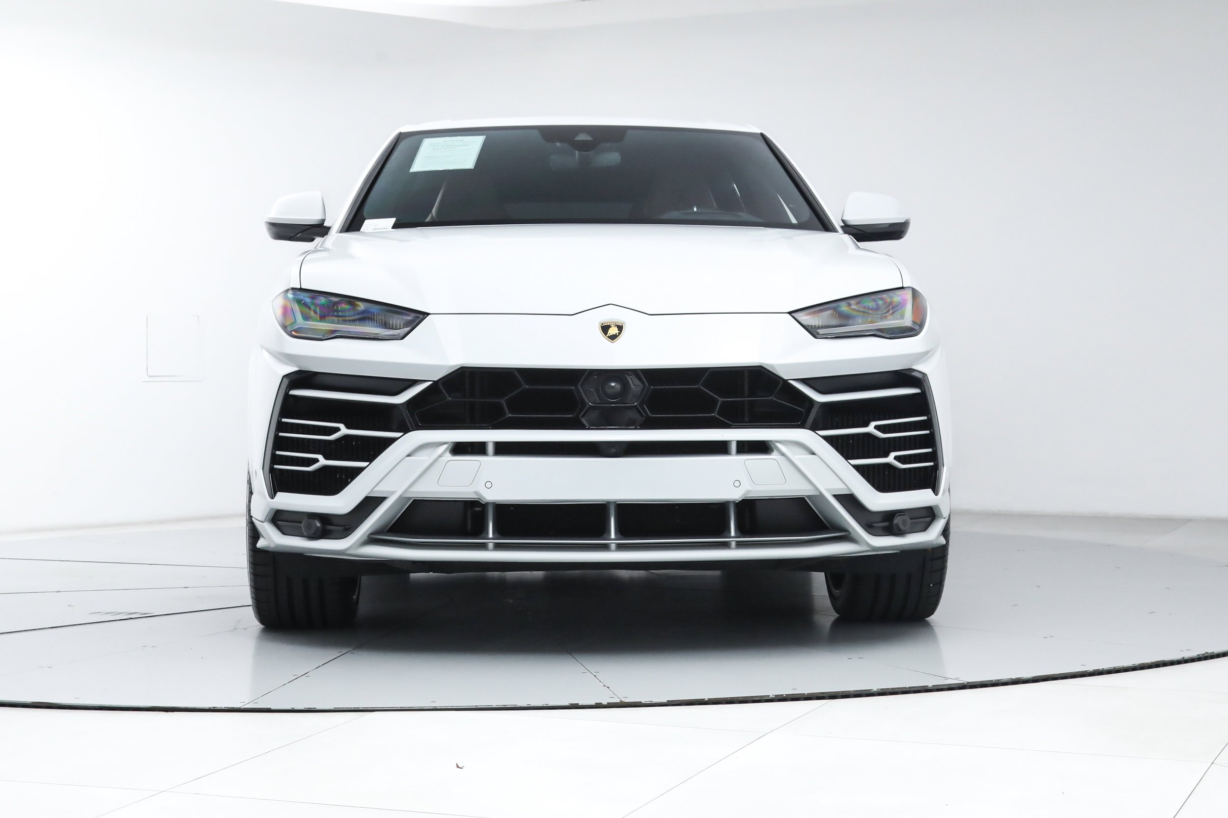 Used 2020 White Lamborghini  image 8