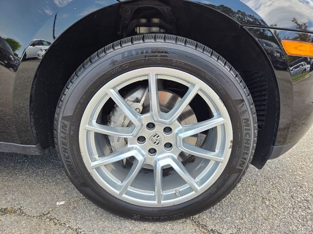 Used 2015  Porsche S image 21