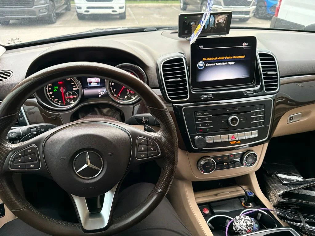 Used 2018 Blue Mercedes-Benz GLE 350 image 2