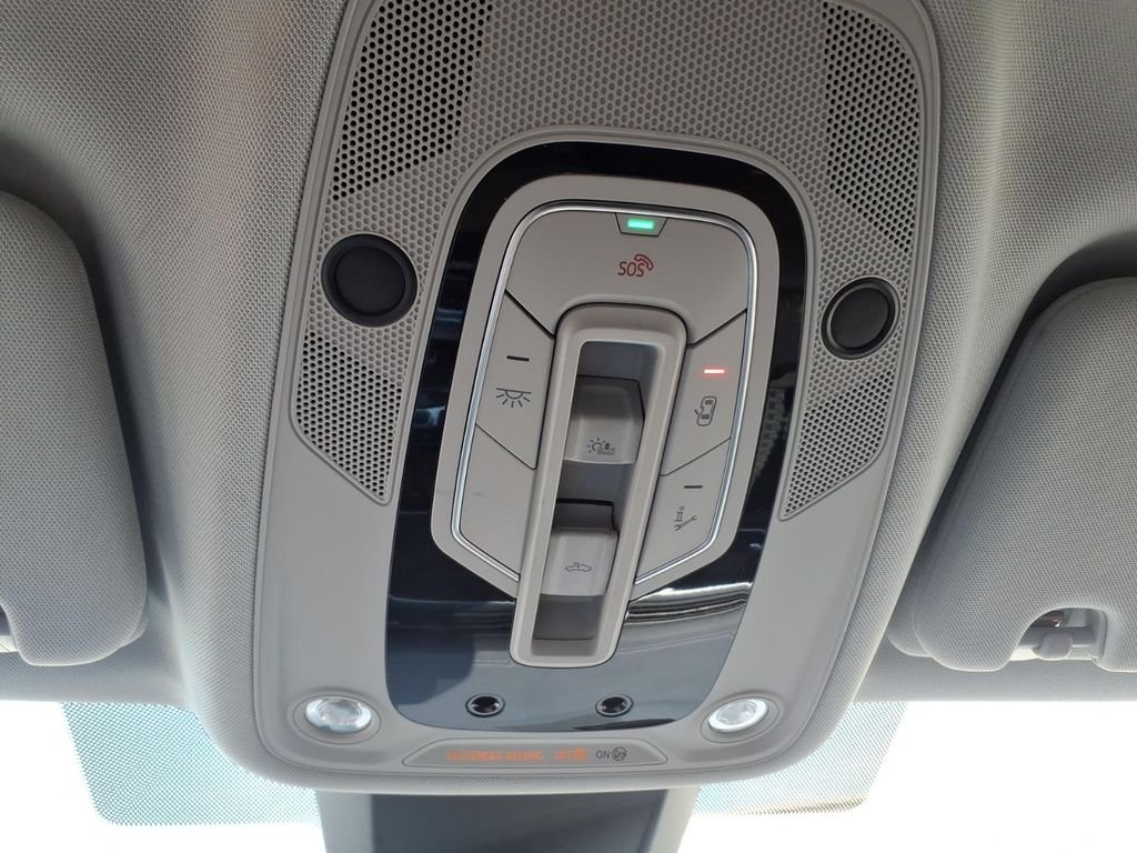 Used 2024  Audi 45 Premium Plus image 27